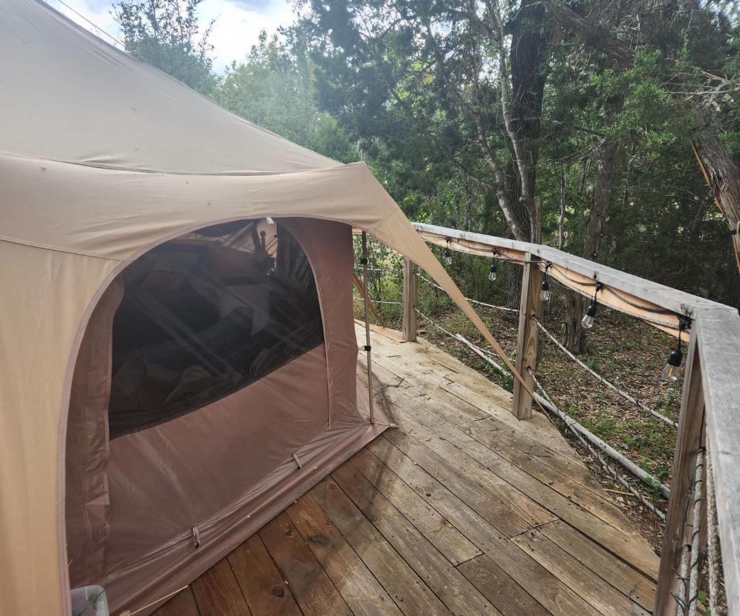 Al'S Hideaway Glamping Tents Otel Pipe Creek Dış mekan fotoğraf